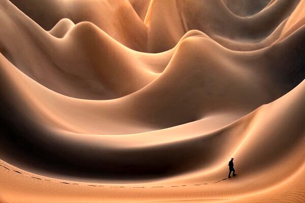 Iranian photographer Mehdi Kazemi wins Silver Medal at Danube Digital Circuit