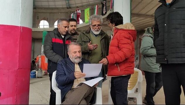 دشمنی لجوجانه بهروز افخمی با ماسک/ تصاویری که همه را نگران میکند