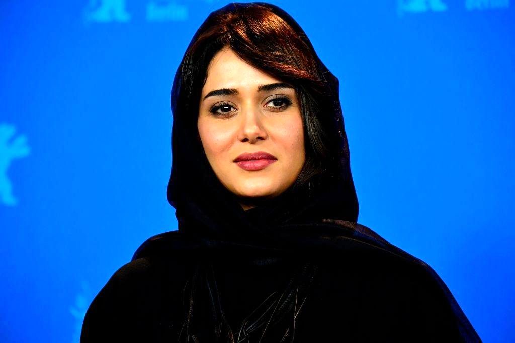 ببینید: واکنش متفاوت پریناز ایزدیار به آتش سوزی جنگل هیرکانی